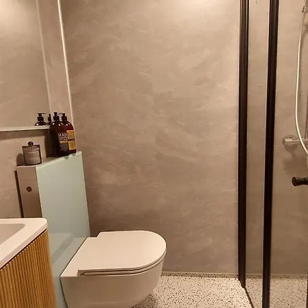 Saneha Homes - Large 4 Room, 8 Guests * Stavanger