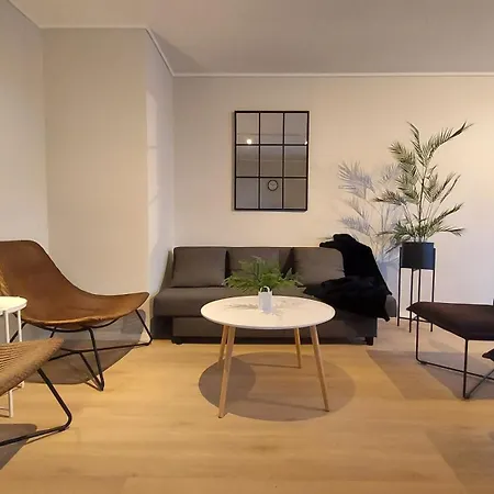 Saneha Homes - Large 4 Room, 8 Guests Stavanger