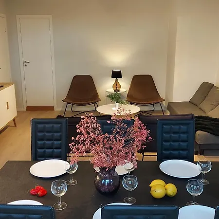 Saneha Homes - Large 4 Room, 8 Guests *