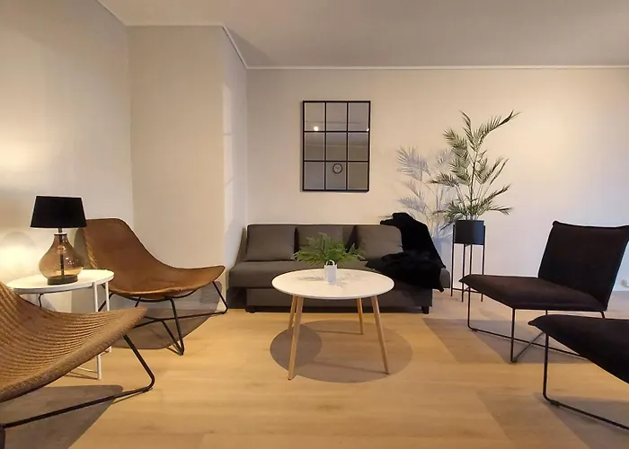 Saneha Homes - Large 4 Room, 8 Guests Stavanger